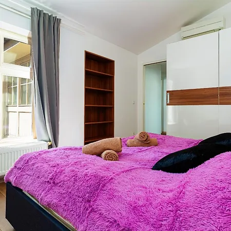 Apartment White Rabbit's Prague